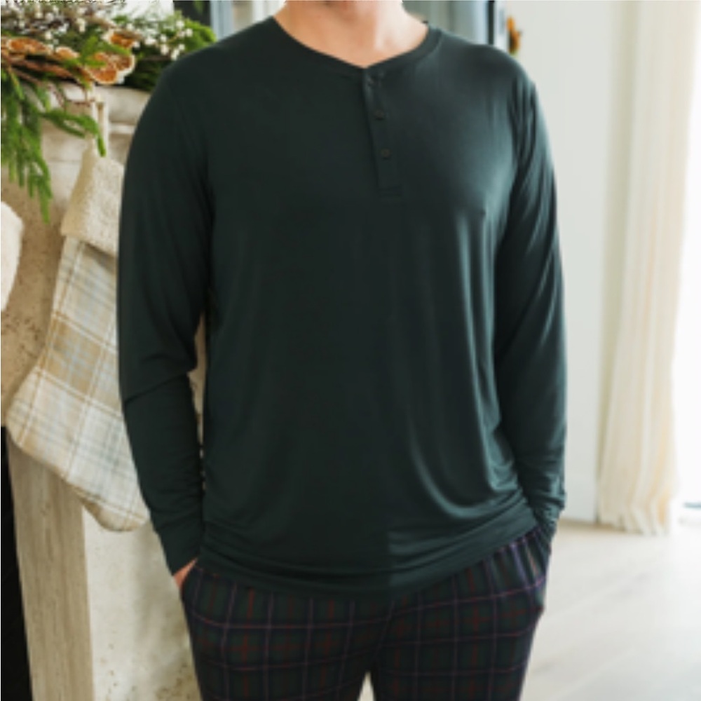 Midnight Mistletoe Plaid Men’s Top IMJ x Daryl-Ann Denner MEDIUM NEW
